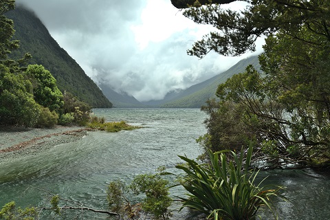 lake-gunn