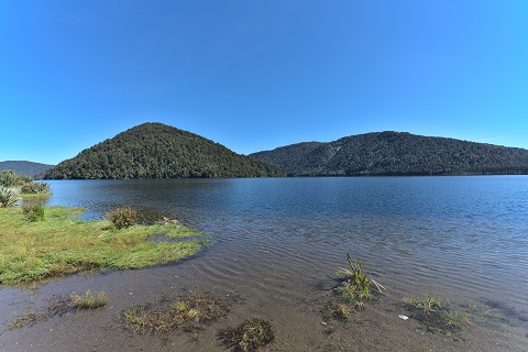 lake-paringa